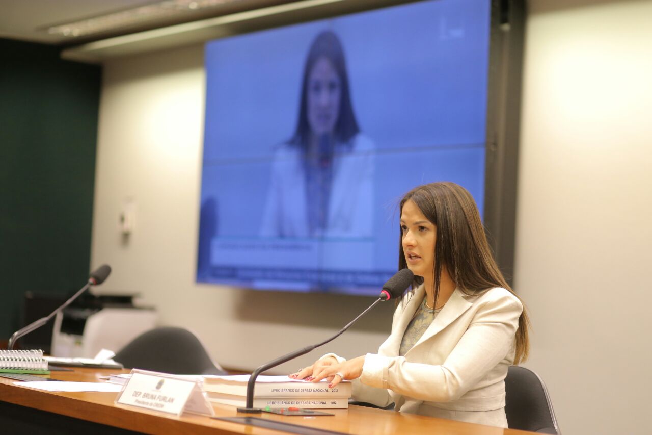 Aprovado projeto de lei que tipifica como crime a violação indevida de conteúdo de banco de dados eletrônicos militar.