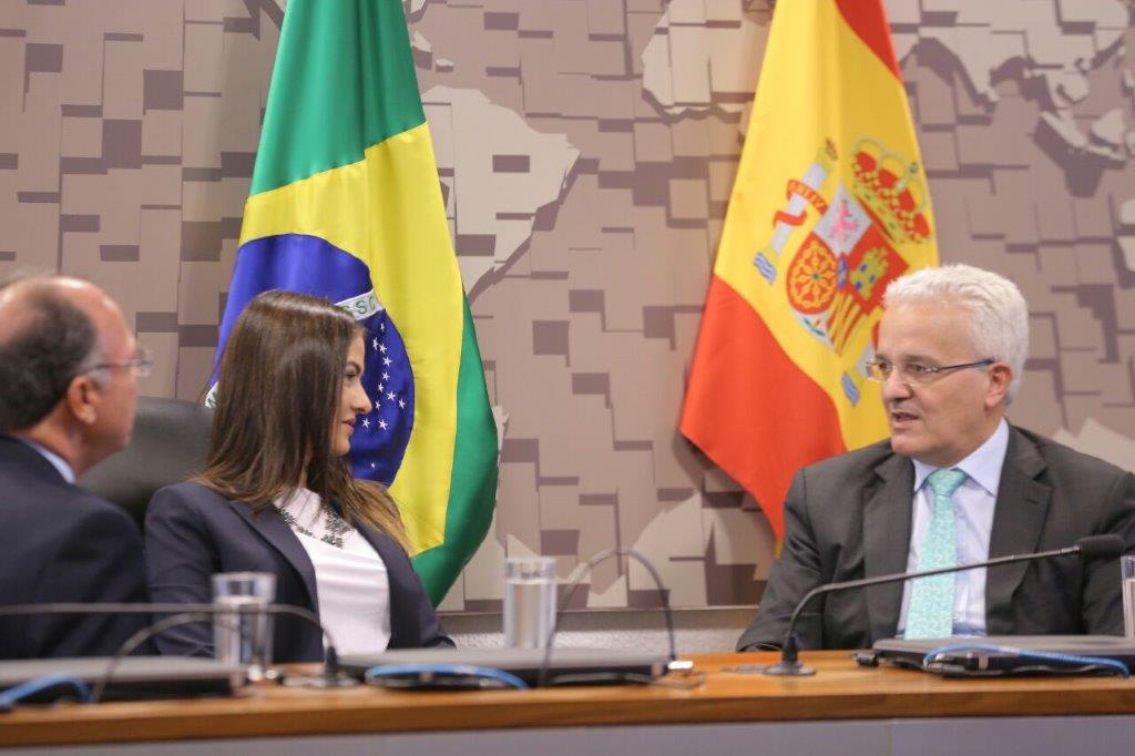 Bruna Furlan destaca as boas relações entre o Brasil e Espanha