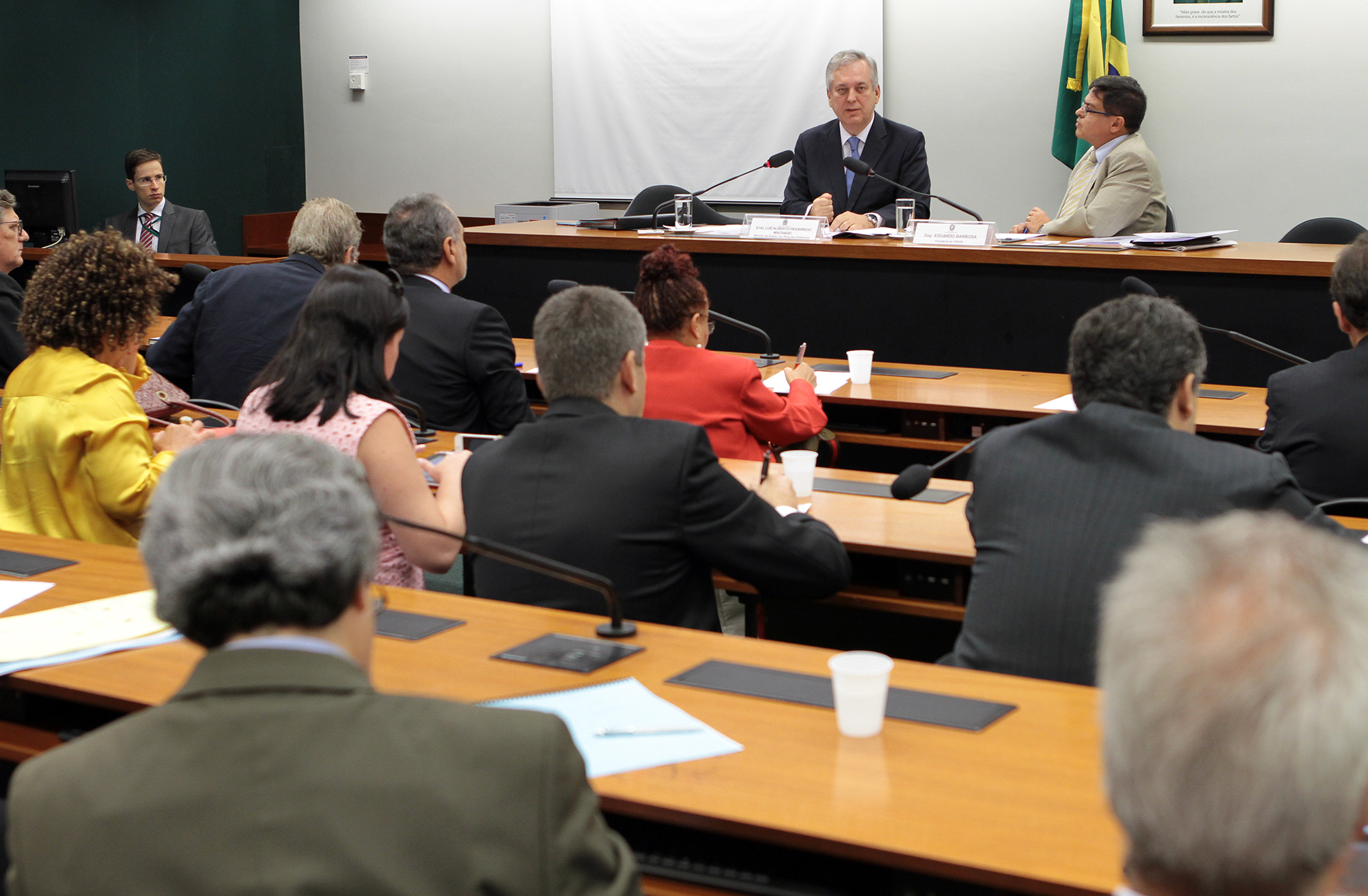 Chanceler brasileiro nega atrito com o assessor de Dilma e defende papel da Unasul na crise venezuelana