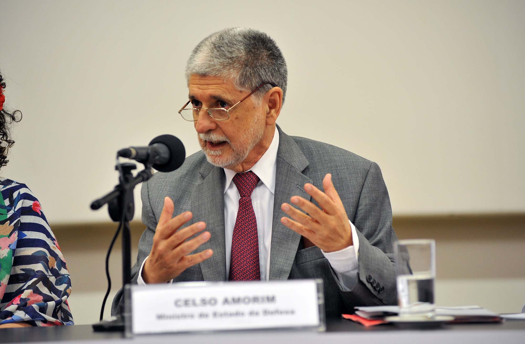 Conferência do Ministro da Defesa,  Celso Amorim, na abertura do  Seminário Estratégias de Defesa Nacional
