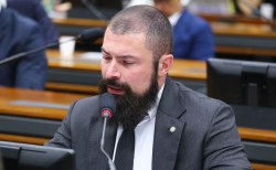 Cooperação Militar Brasil-Bahrein é ratificada na CREDN 