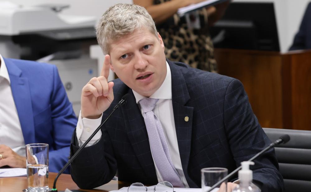 CREDN aprova convocações de Mauro Vieira e Ricardo Lewandowski