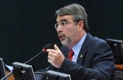 CREDN aprova Moção de Repúdio à construção de muro entre EUA e México