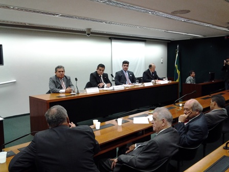 CREDN discute denúncias de extorsão da Guarda Nacional da Venezuela