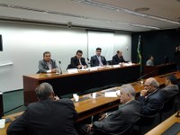 CREDN discute denúncias de extorsão da Guarda Nacional da Venezuela