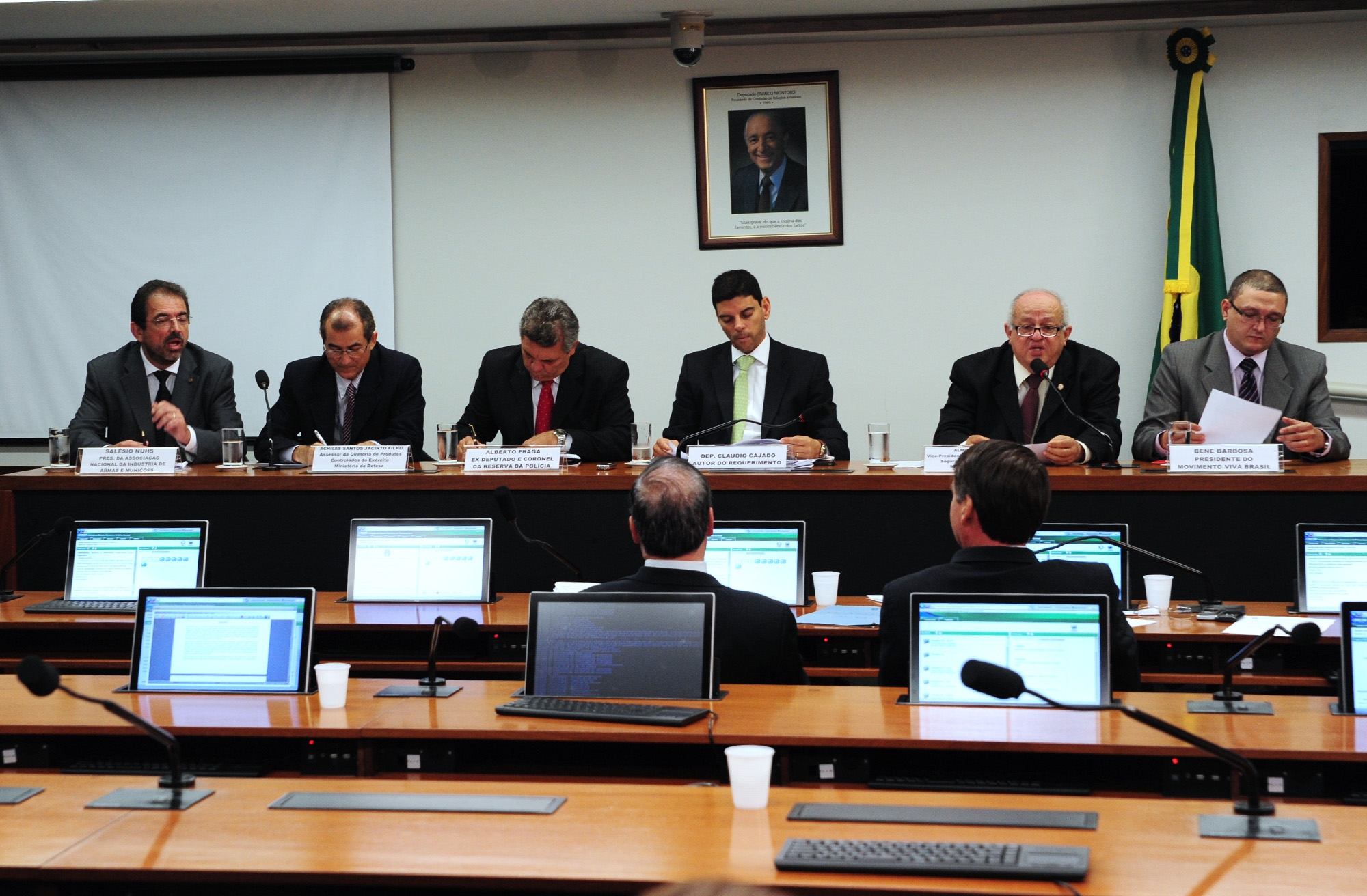 CREDN discute revogação do Estatuto do Desarmamento