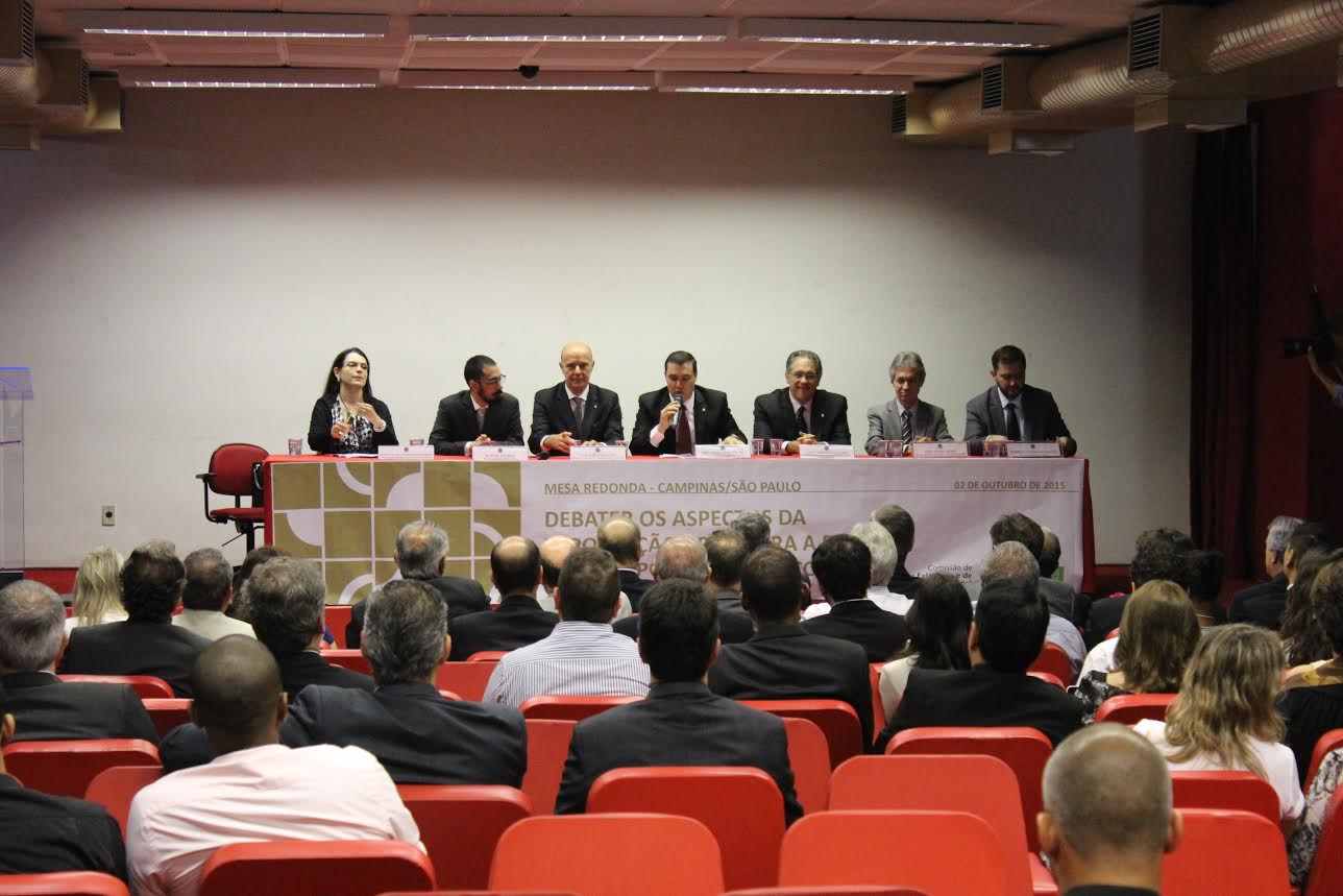 Debate em Campinas propõe melhorias para agilizar o setor de exportação no aeroporto de Viracopos 