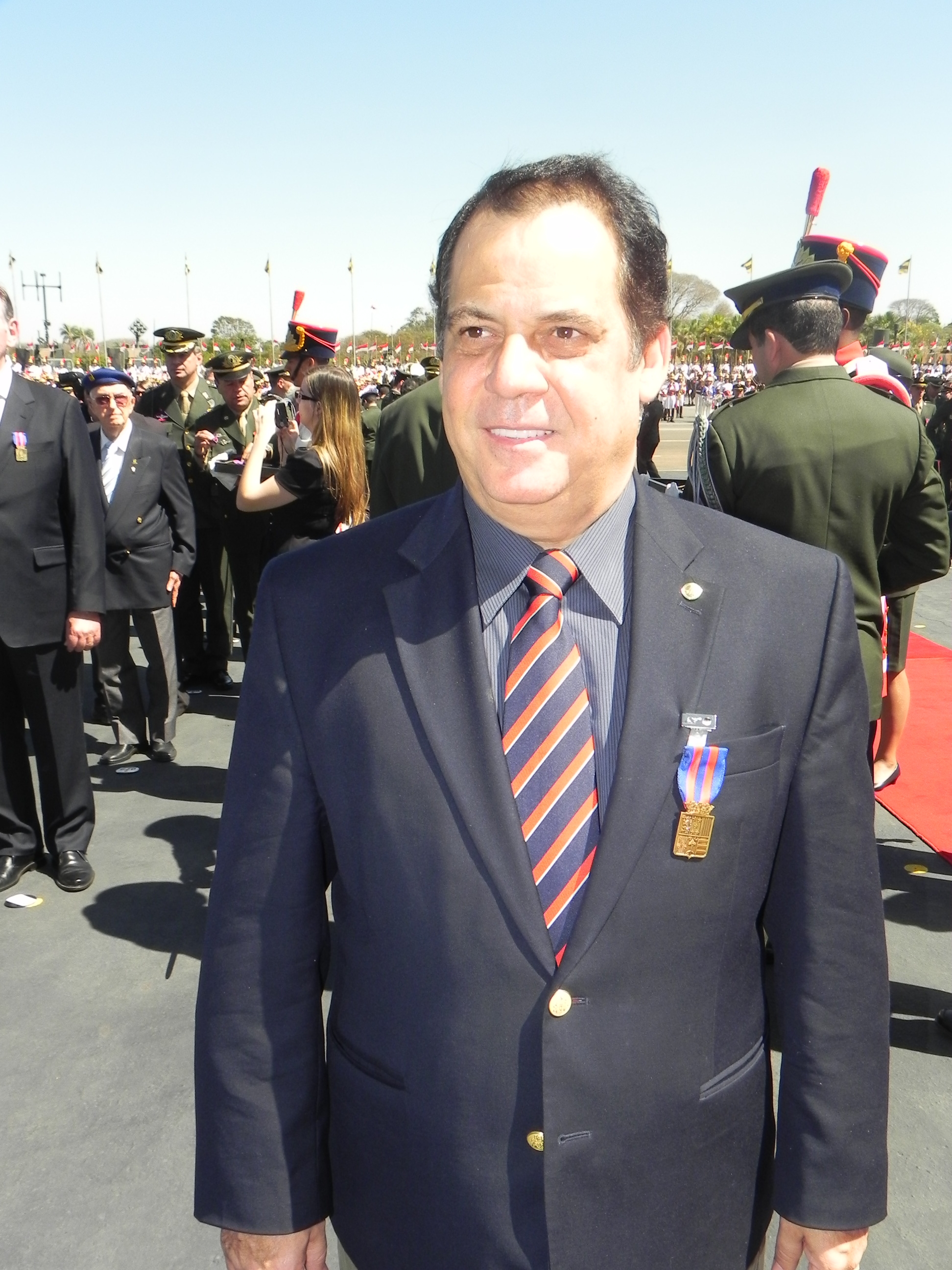 Deputado Leréia é homenageado com Medalha do Pacificador pelo Exército