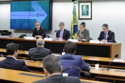 Governo brasileiro defende Tratado de Livre Comércio MERCOSUL - UE