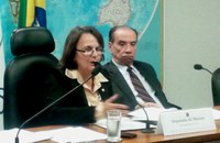 Jô Moraes assume presidência da Comissão Mista de Controle das Atividades de Inteligência