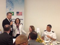 Jô Moraes encoraja empresários do Brasil e EUA a fortalecerem parcerias em Defesa