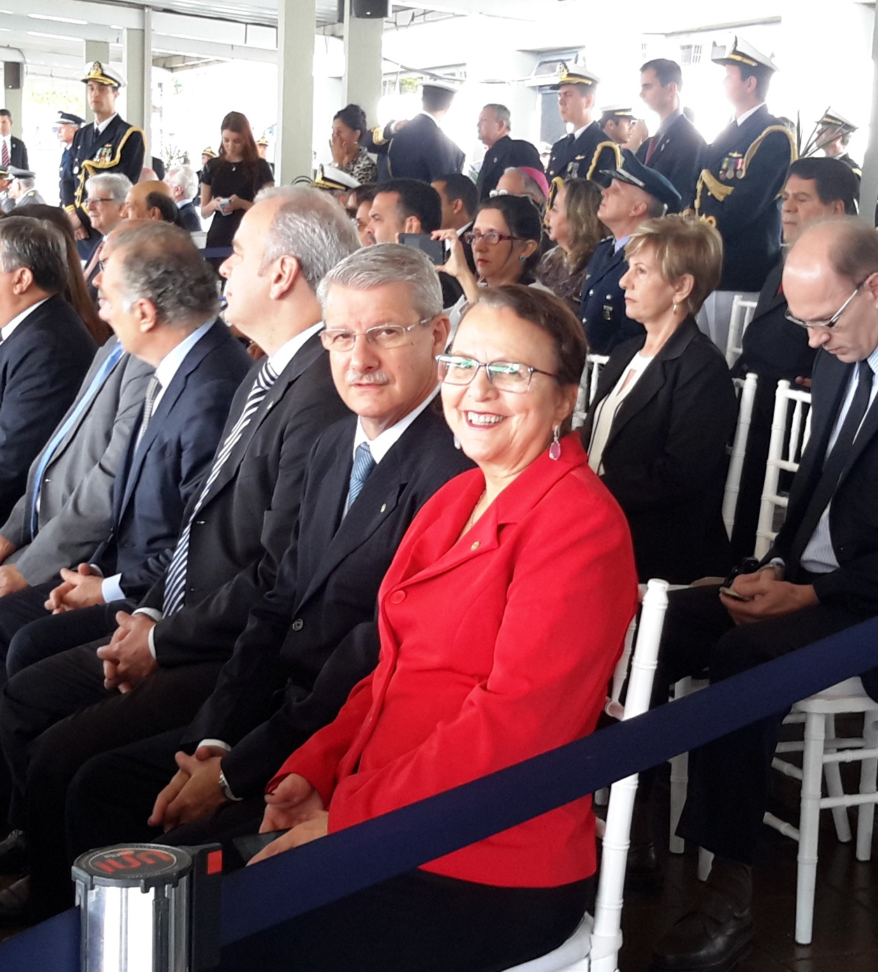 Jô Moraes participa de comemoração da Marinha