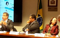 Ministro da Saúde participa de audiência pública da Comissão