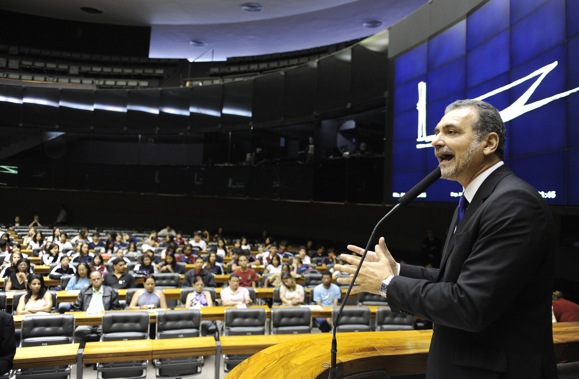 Proposta para a internet é aprovada na ONU e Pellegrino destaca papel do Brasil
