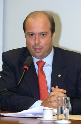 Segurança Pública elege Alexandre Silveira para presidência