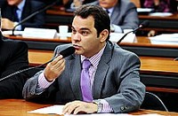 Comissão aprova identificação biométrica e câmeras de vídeo em estádios