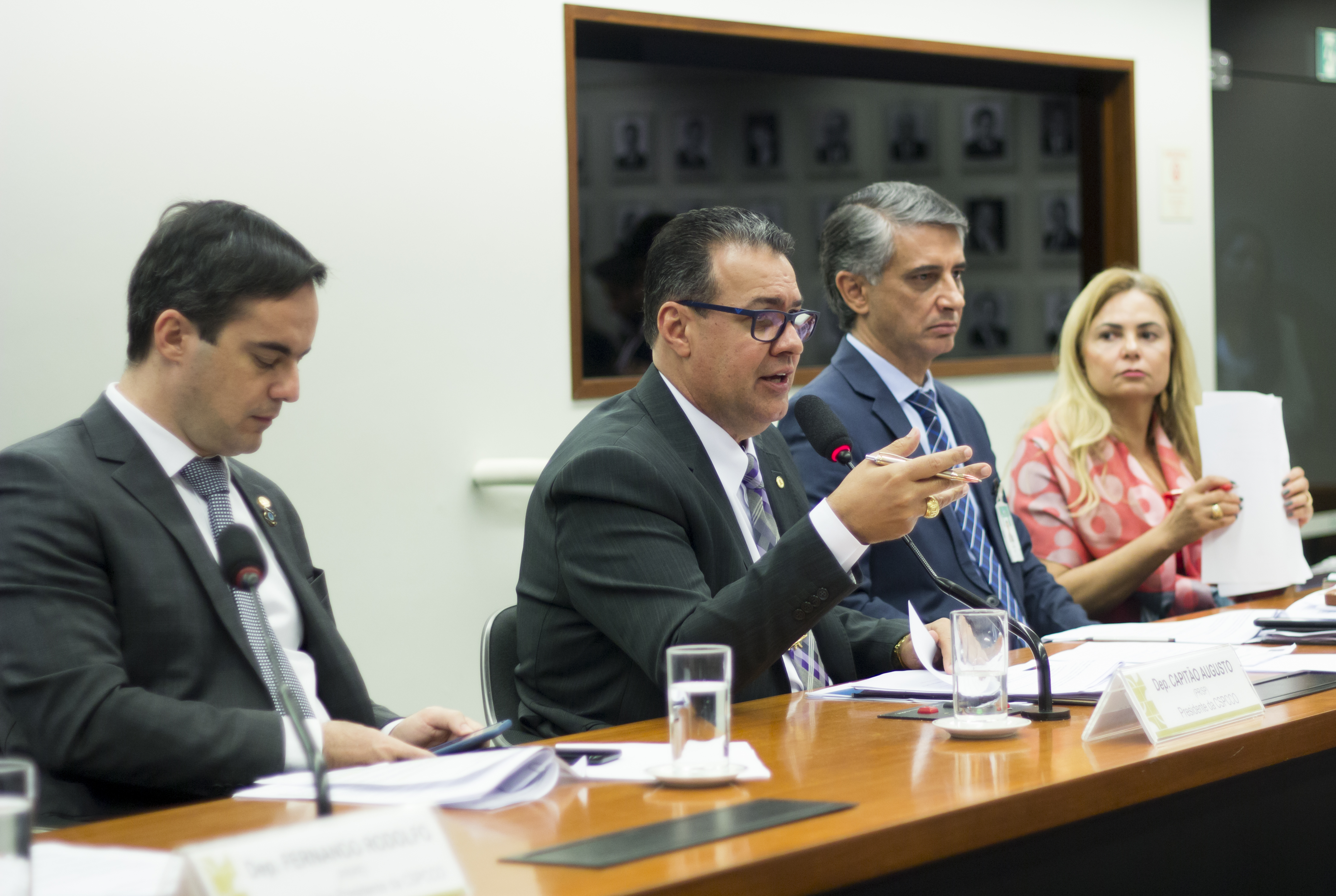 Comissão aprova Moção de Apoio aos parlamentares que retiraram suas assinaturas de Requerimento para Criação de CPI que visa desestabilizar operação “Lava Jato”