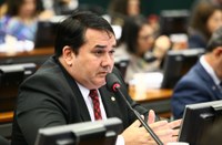 Comissão aprova proposta que transforma violação de domicílio em crime hediondo