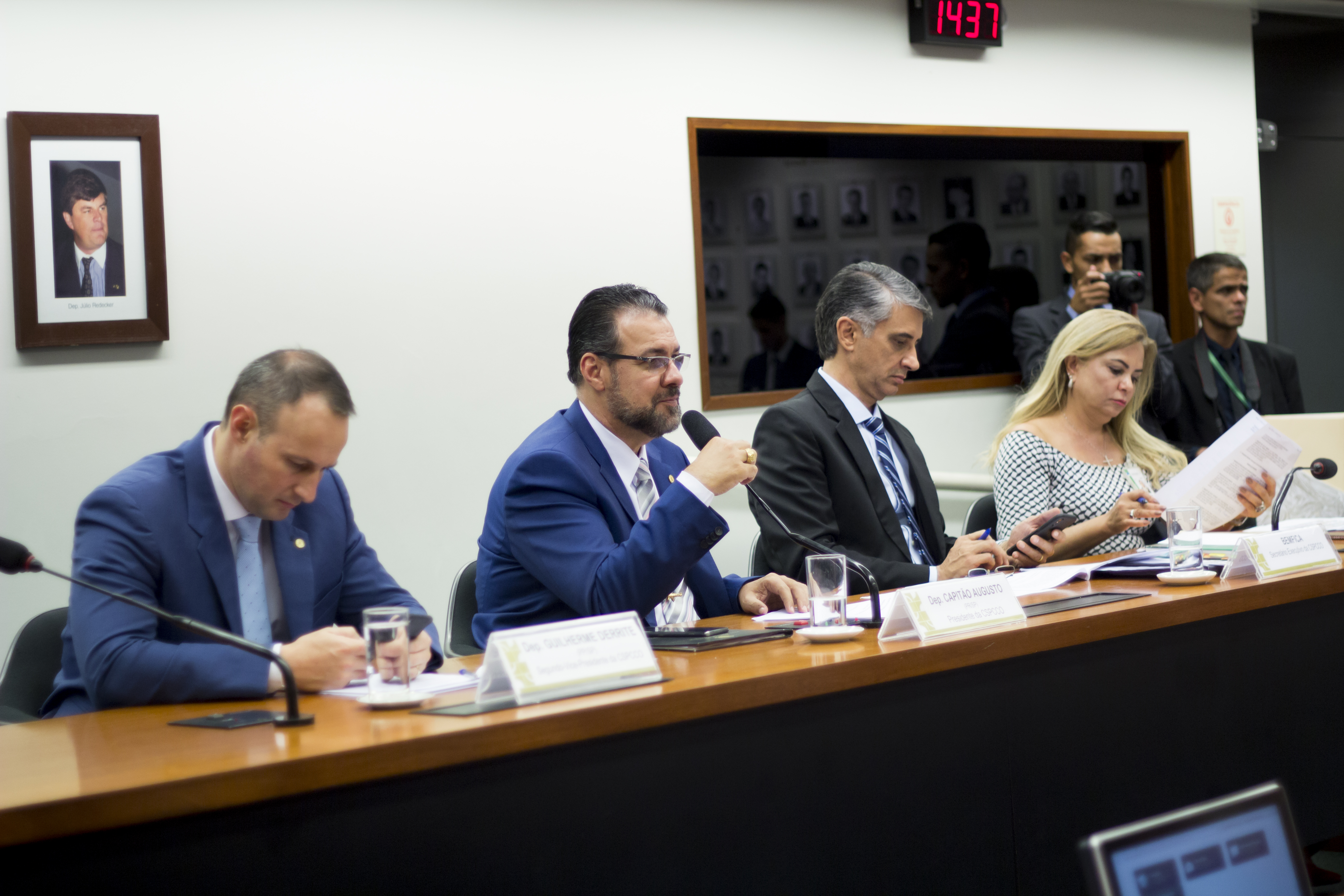 Comissão de Segurança aprova moção de aplausos aos policiais atuantes na operação de ônibus sequestrado na ponte Rio-Niterói