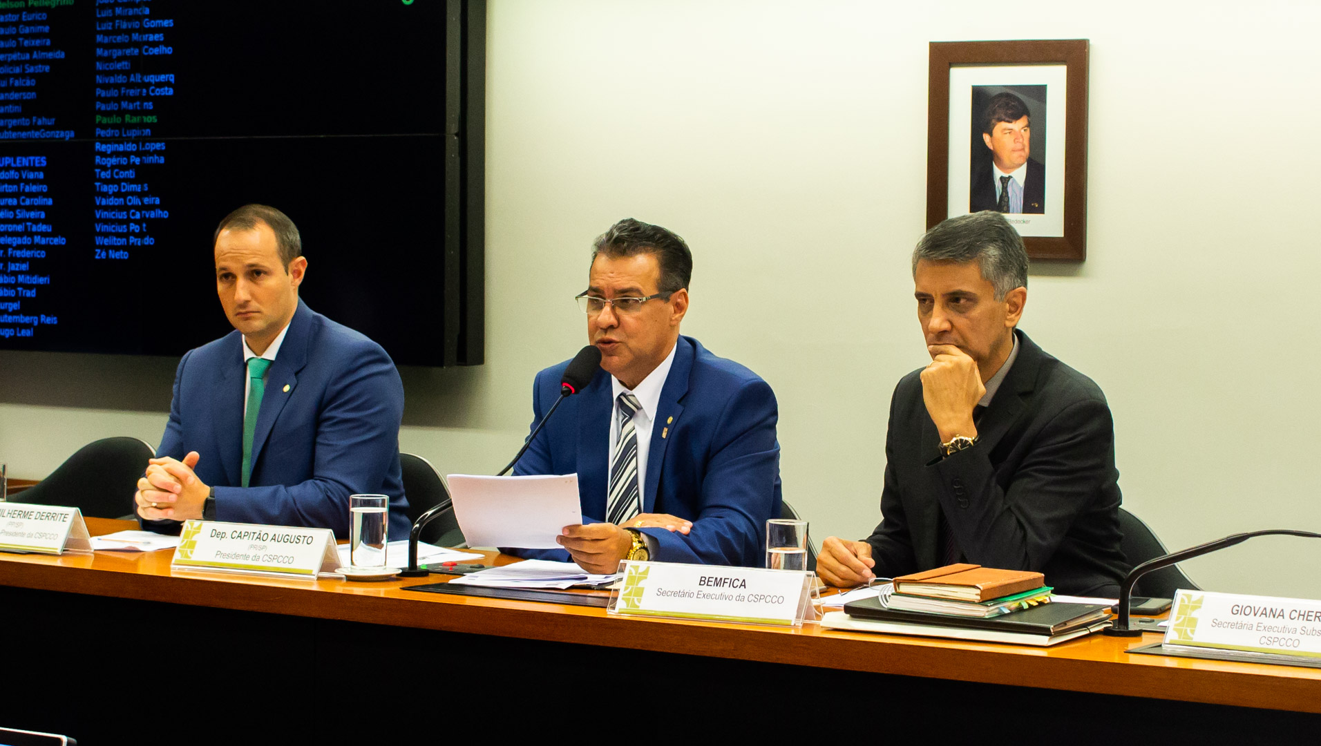 Em reunião Deliberativa Ordinária, a CSPCCO aprova quatro requerimentos.