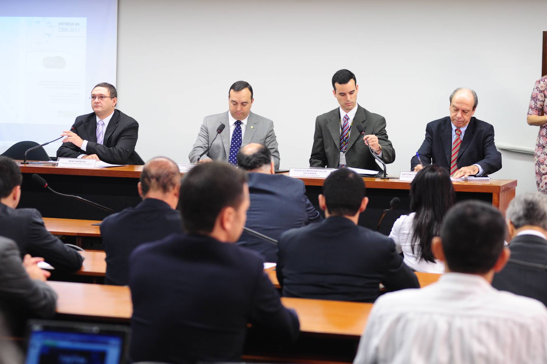 Primeira Audiência Pública da CSPCCO tem plenário lotado 