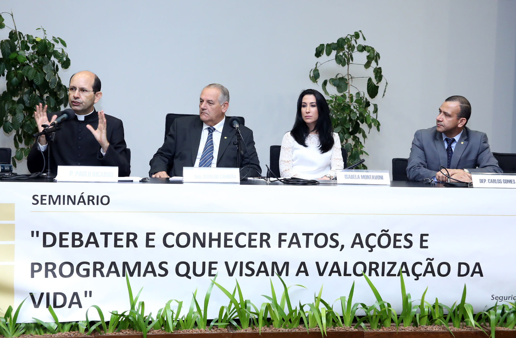  Novo conceito de família é questionado por palestrantes em Seminário de Valorização da Vida