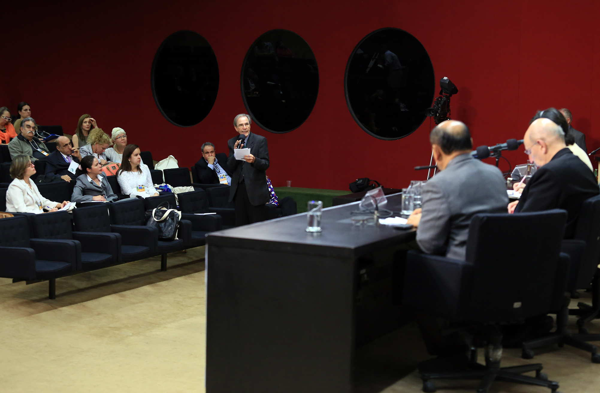 Participantes postulam desafios para a Primeira Infância em desfecho de Seminário