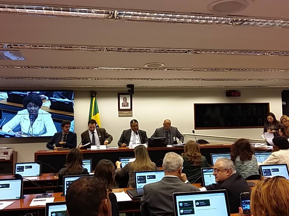 Plano de expansão de radioterapia prevê R$ 119,9 mi em equipamentos