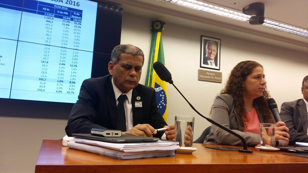 Planejamento apresenta prioridades na Saúde para investimento dos parlamentares