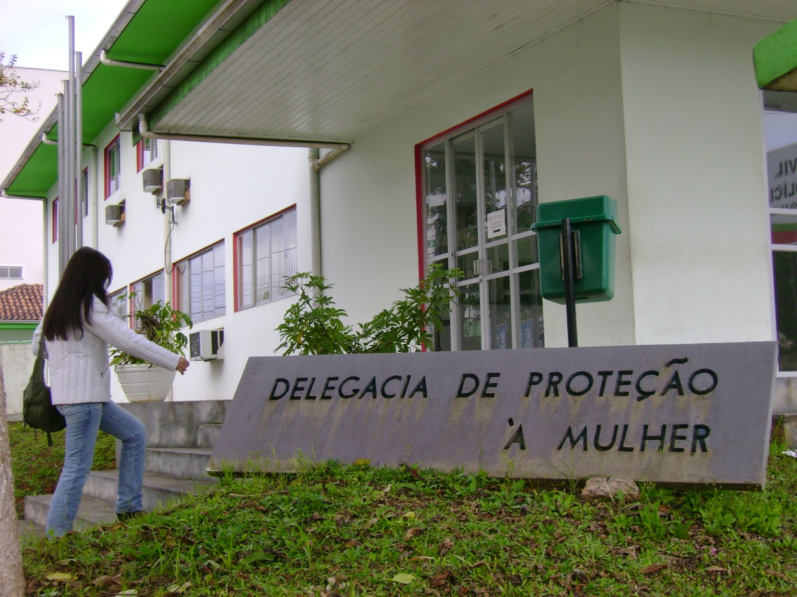 Seguridade aprova atendimento 24h por dia para mulher vítima de violência doméstica