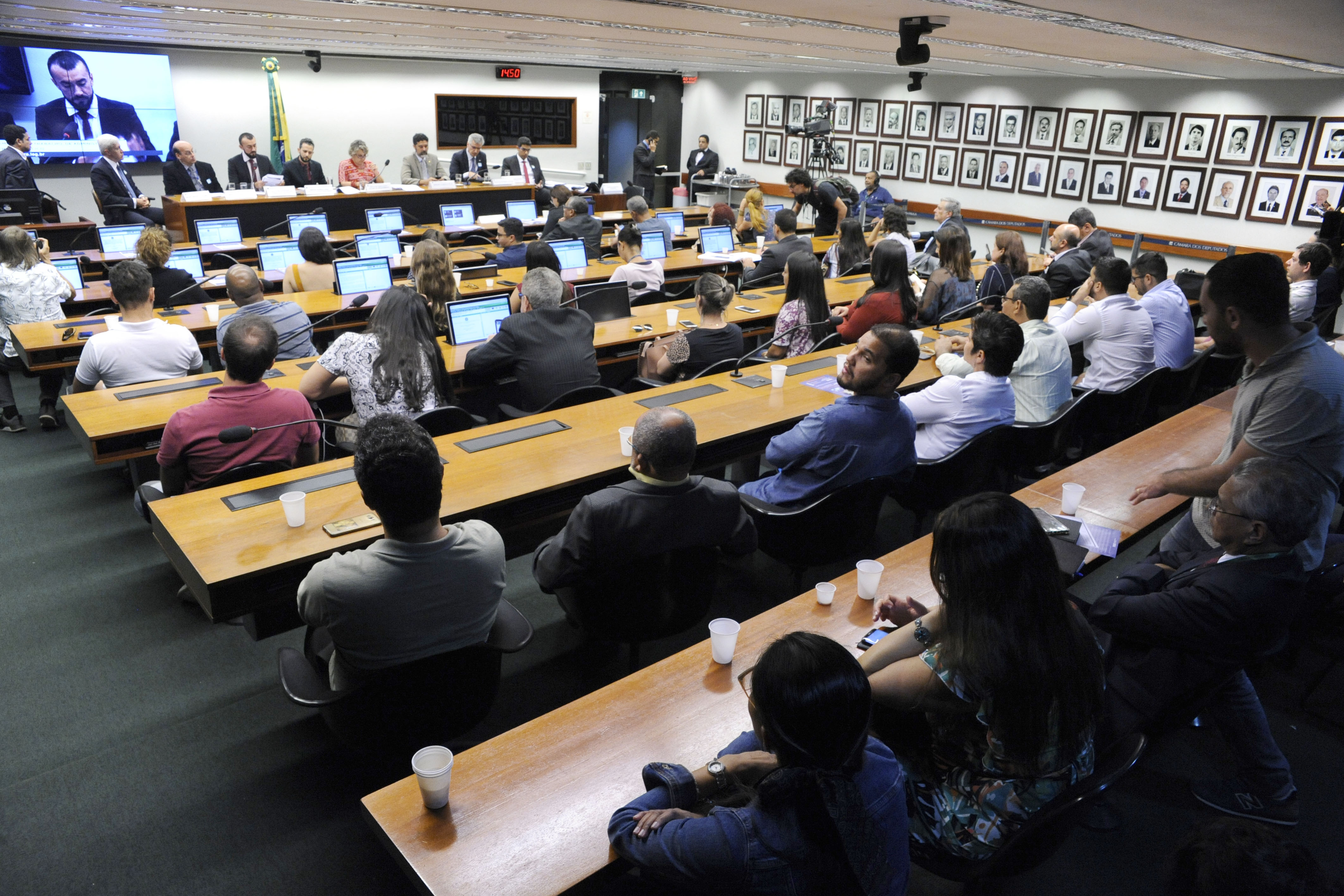 Audiência esclarece sobre futuro da empresa ferroviária Valec