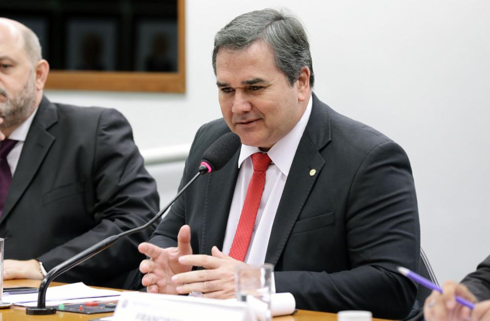 Comissão promove discussão sobre o PL 6172/2016, que regulamenta as atividades do trabalhador aeroportuário 