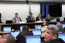 Comissão retoma atividades com pauta extensa