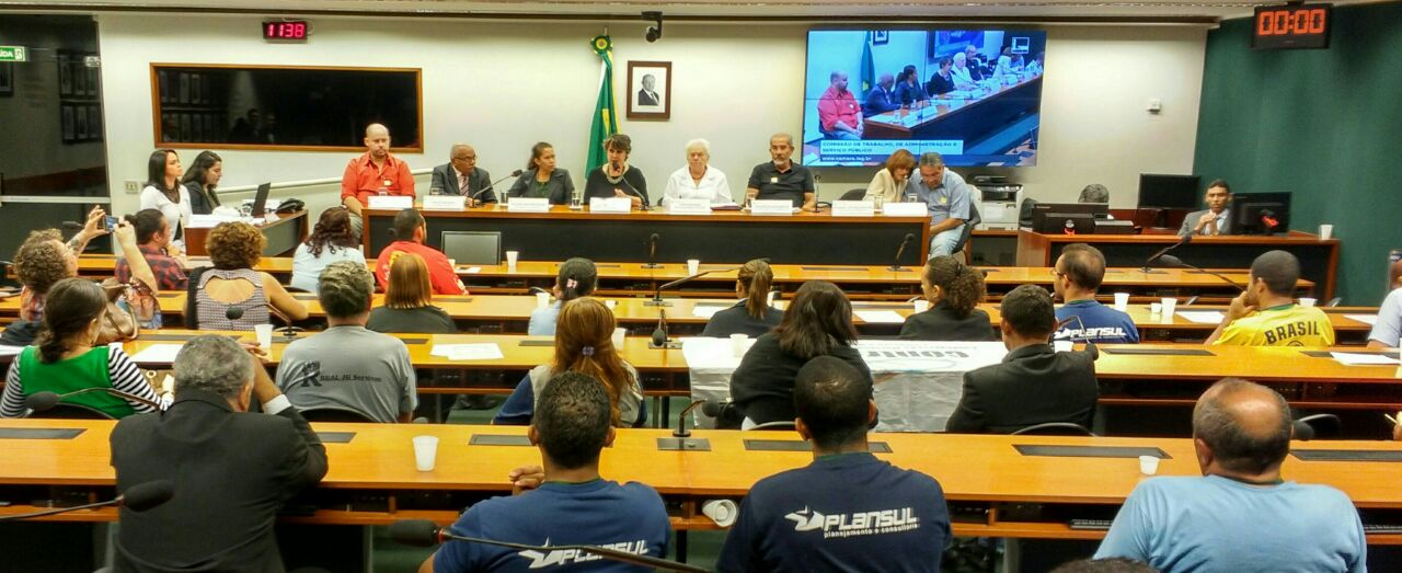 Demissões e precarização do trabalho de terceirizados da Câmara são discutidas na Comissão