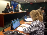 Reunião deliberativa da CTASP aprova três Projetos de Lei e três requerimentos