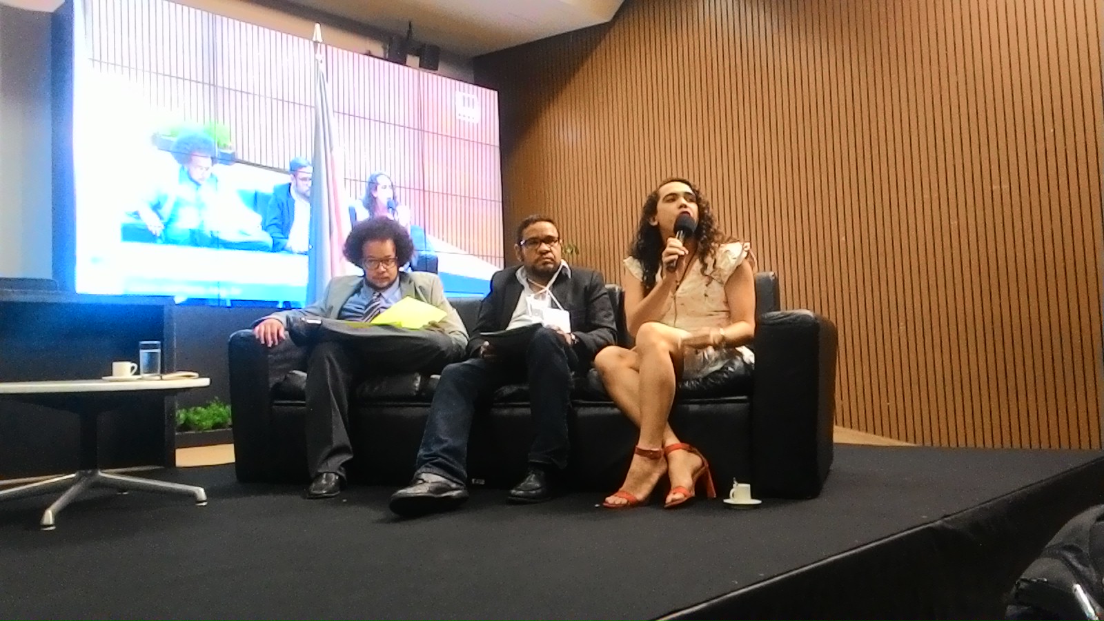 Seminário LGBT do congresso Nacional discute dificuldades do mercado de trabalho