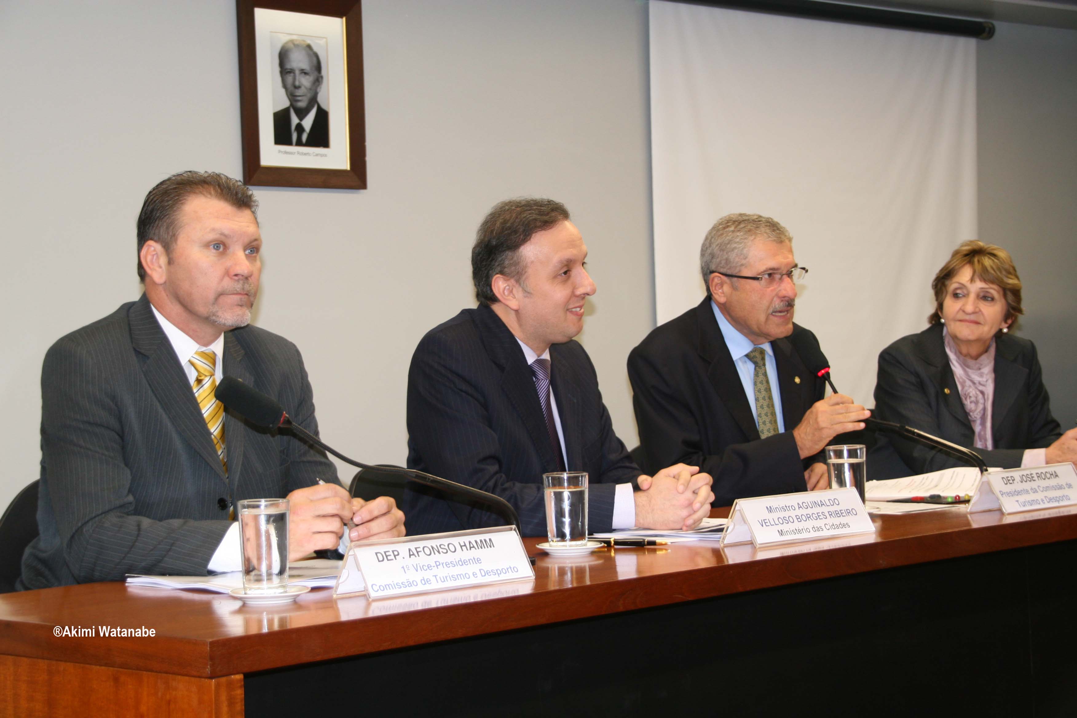 Aguinaldo Ribeiro diz na CTD que obras de mobilidade urbana estão seguindo o calendário