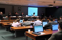 Audiência Pública Discute os Preços das Passagens Aéreas na Comissão de Turismo