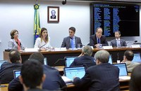 Audiência Pública para “discutir os preços das passagens aéreas no Brasil”