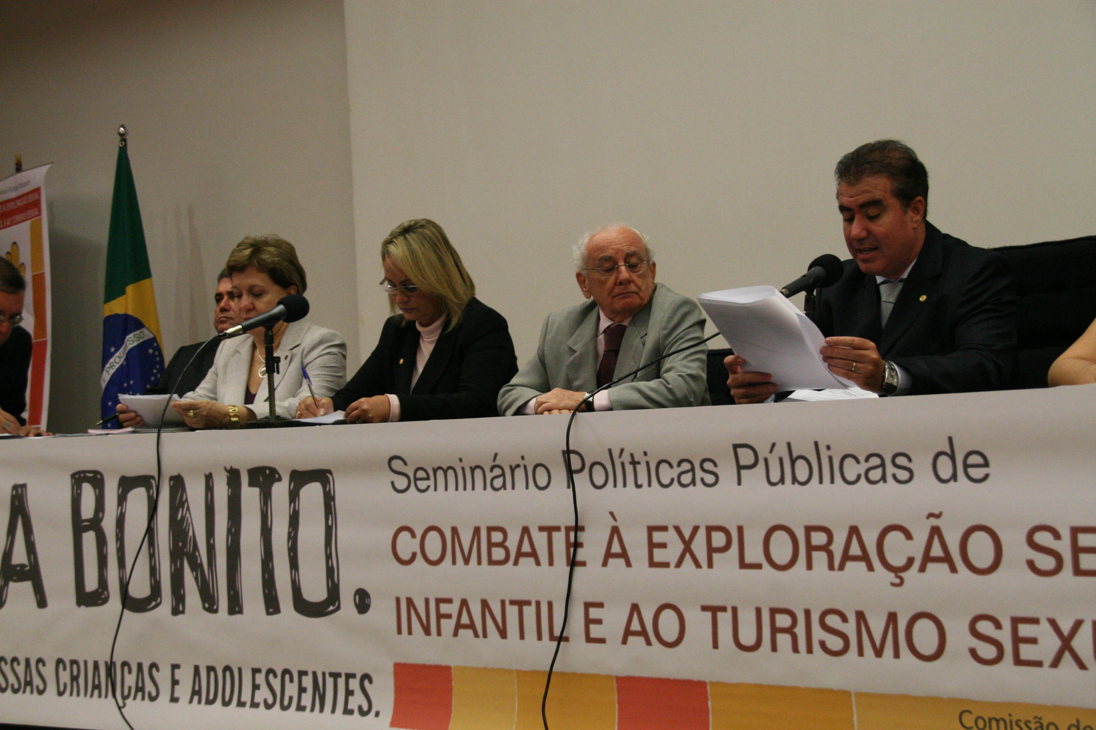 Brasil precisa mudar imagem no exterior para combater turismo sexual