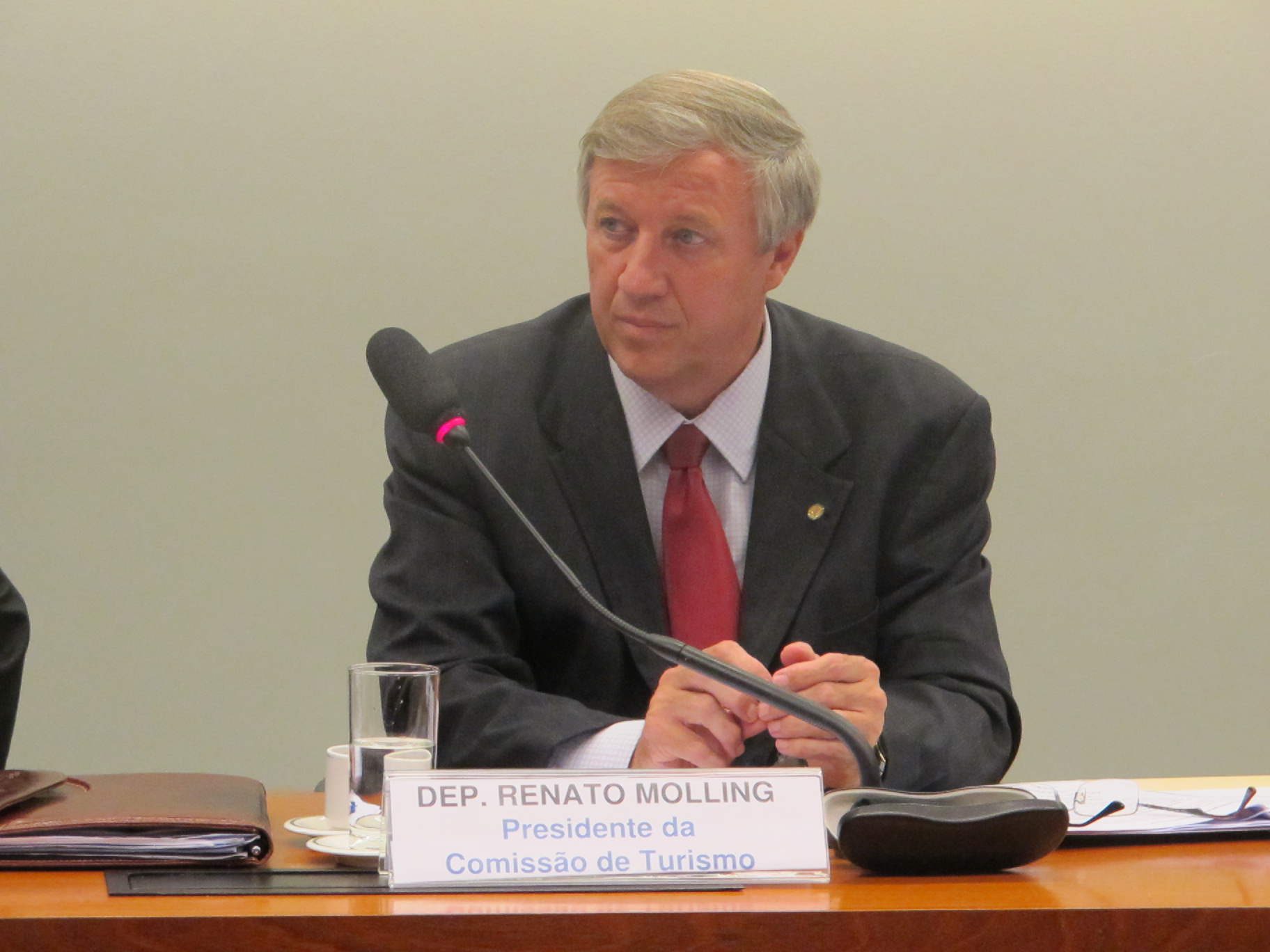 Comissão de Turismo aprova convites a Ministros