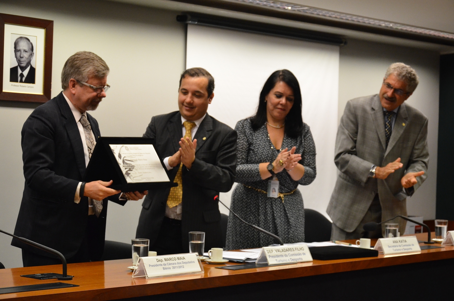 CTD homenageia deputados 