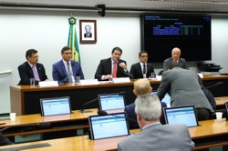 Deputado Newton Cardoso Jr (MDB-MG) assume Comissão de Turismo 