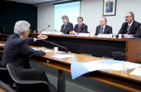 Sinaenco critica falta de planejamento nas obras da Copa 2014