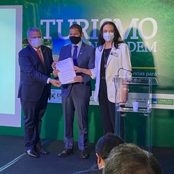 Trade do turismo entrega à Câmara carta com principais reivindicações do setor 