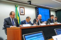 Comissão de Turismo da Câmara debate competitividade da aviação brasileira