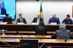 Audiência Pública na CVT discute pistas de pouso em terras indígenas e aeródromos na região amazônica