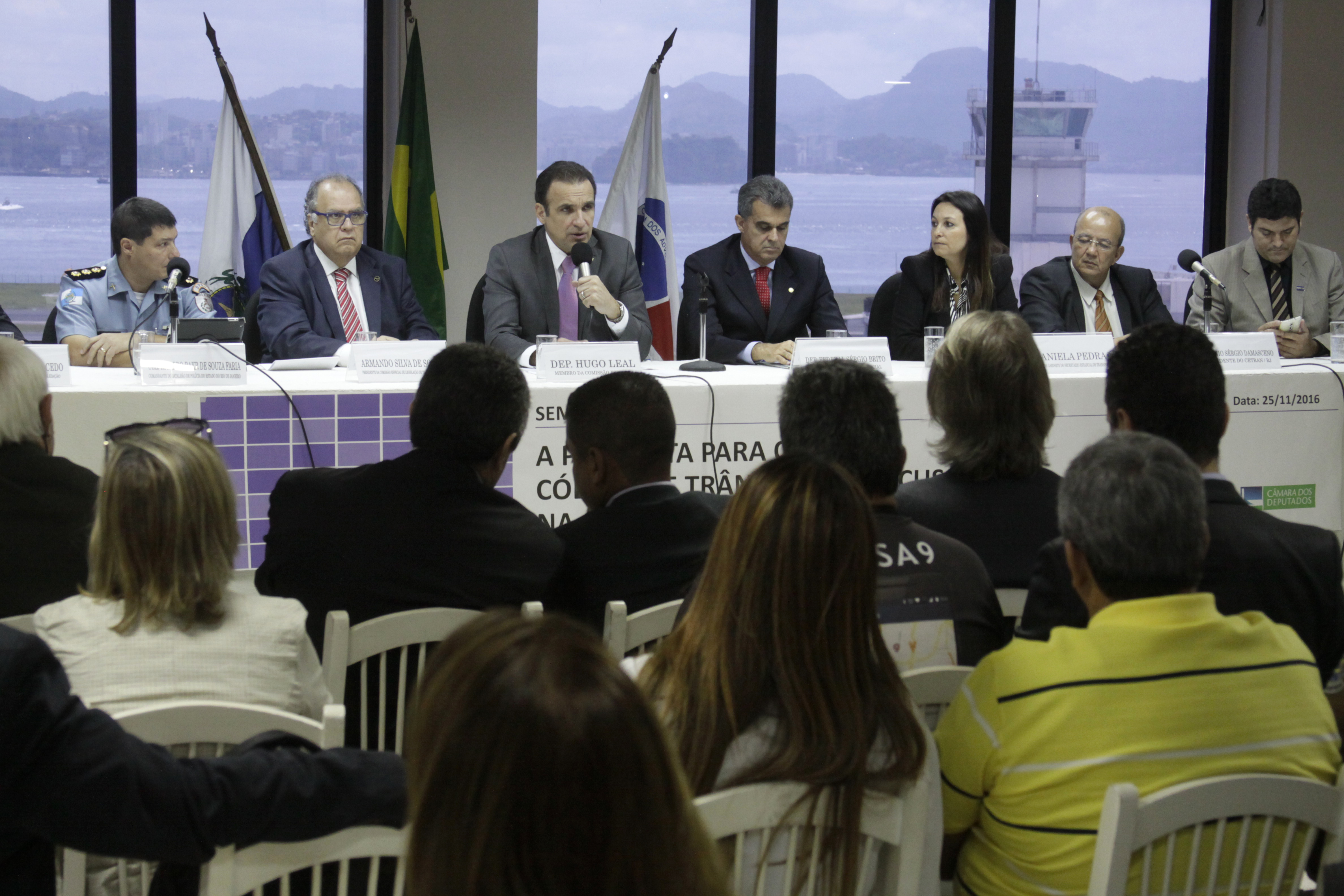 Seminário da Comissão reúne mais de 100 pessoas no Rio