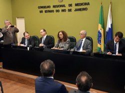 Ministro diz que consultoria ajudará em decisão sobre hospitais federais do Rio