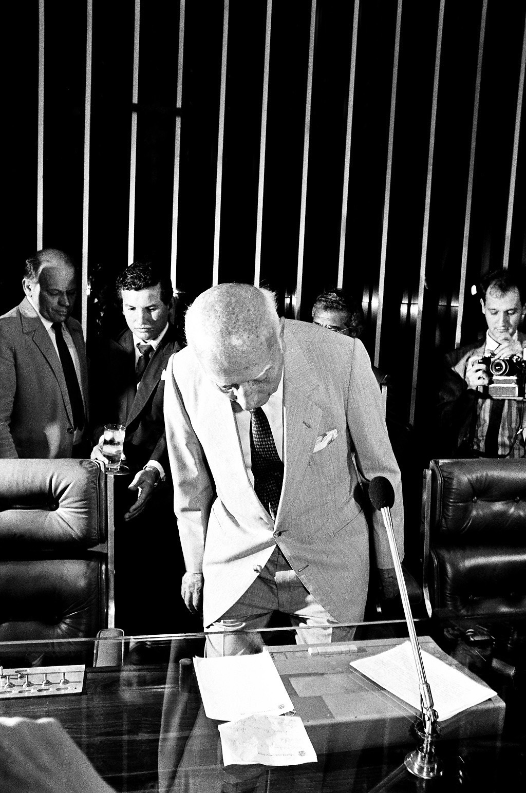 Ulysses assume a Presidência da República